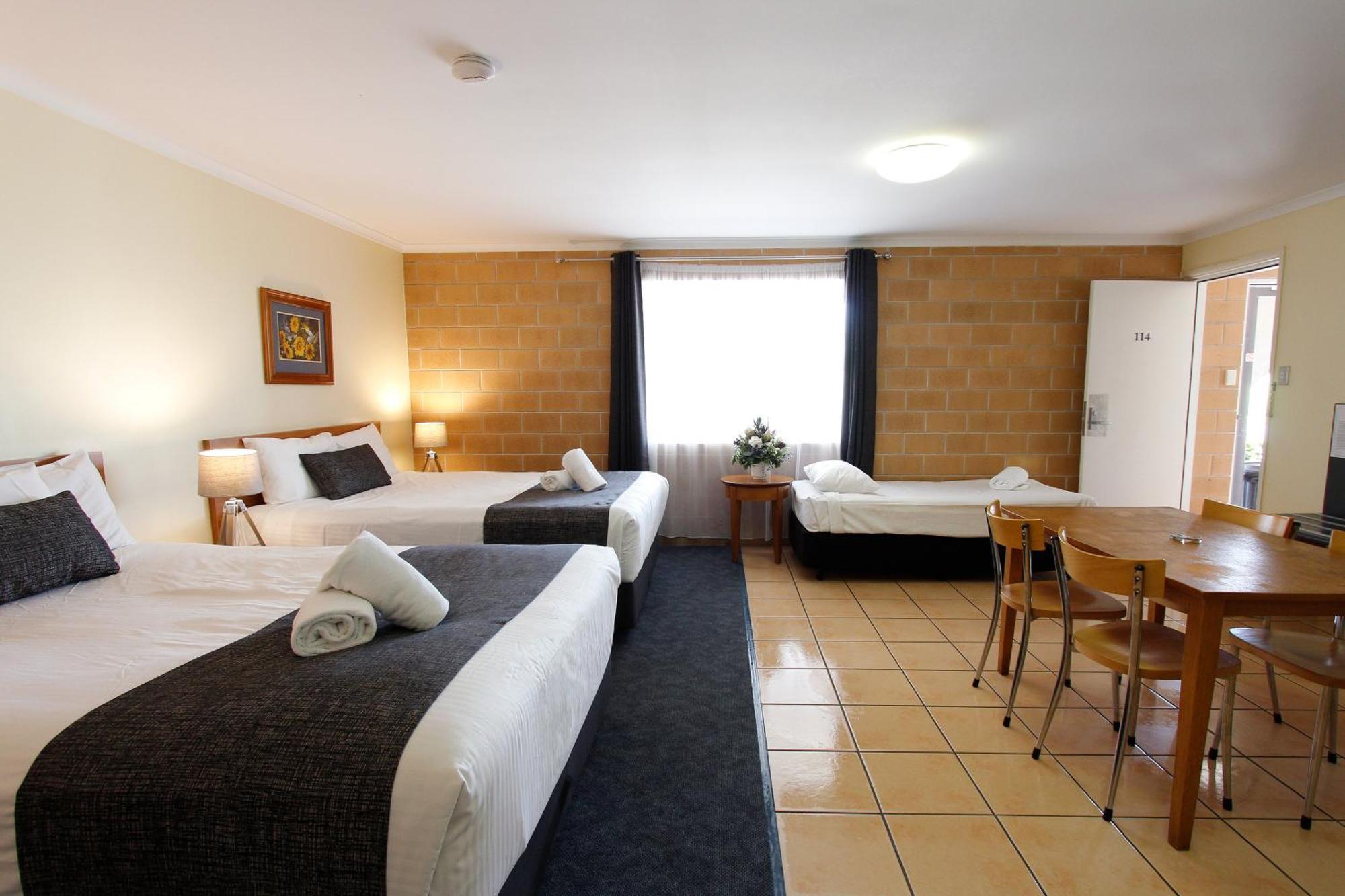 Windmill Motel & Events Centre Маккай Экстерьер фото