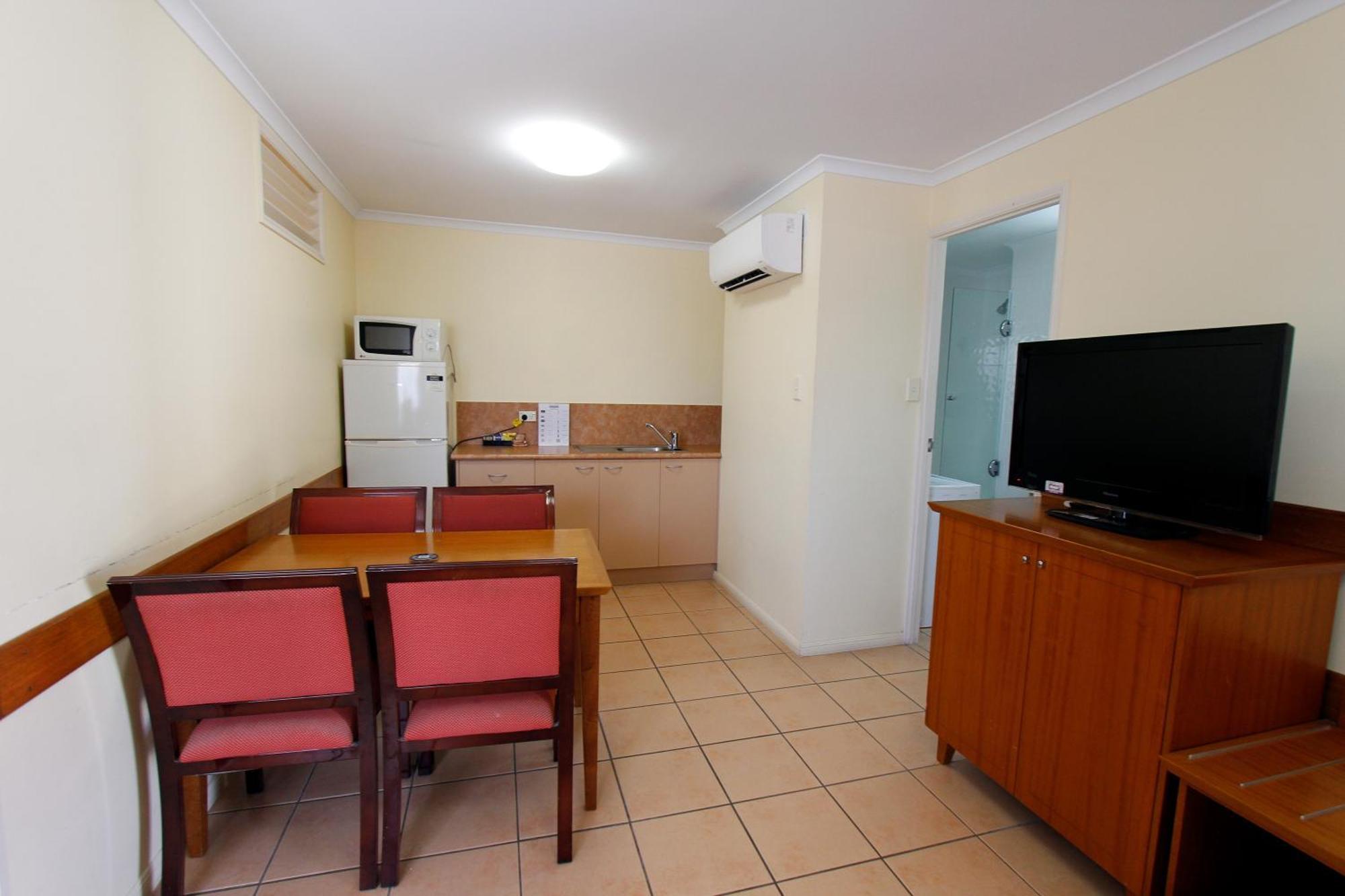 Windmill Motel & Events Centre Маккай Экстерьер фото